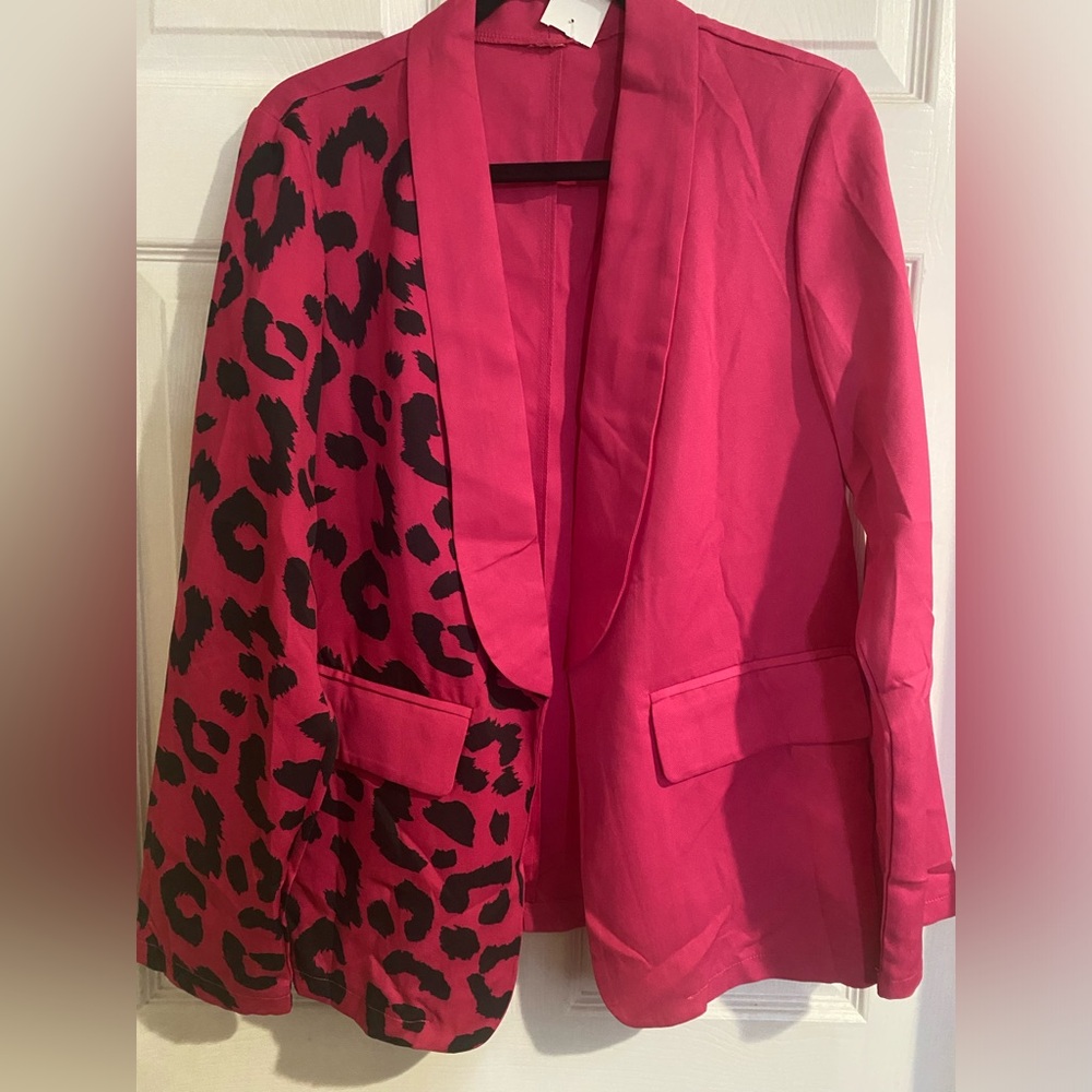 Stylish Pink Leopard Women's Blazer